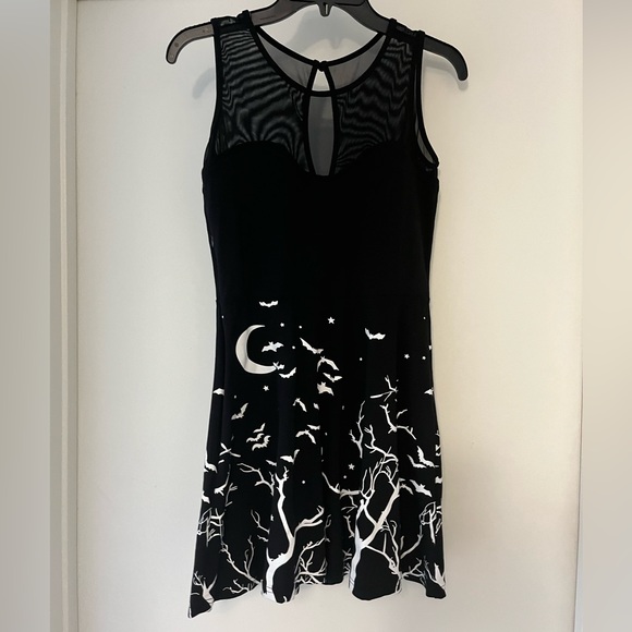 TOO FAST WOMEN'S MIDNIGHT SKY MINI SKATER DRESS BATS MOON HORROR GOTH SIZE SMALL - Picture 3 of 5